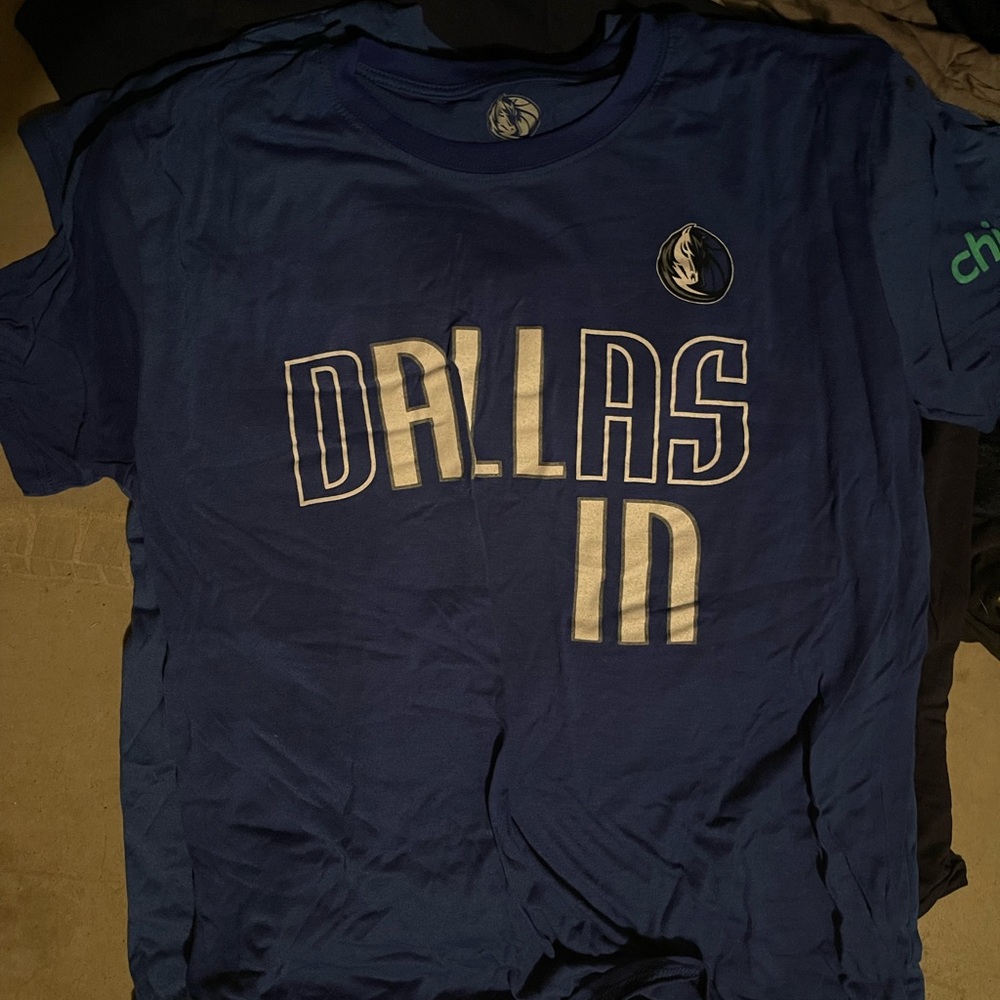 Dallas Mavericks Playoff Shirt All In 2020 Blue Size XL (runs small)
